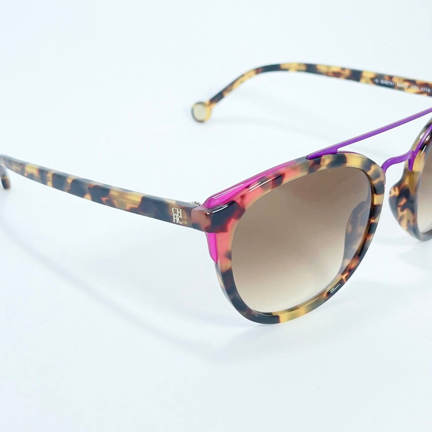 GAFAS DE SOL CAROLINA HERRERA LEOPARD SHE741