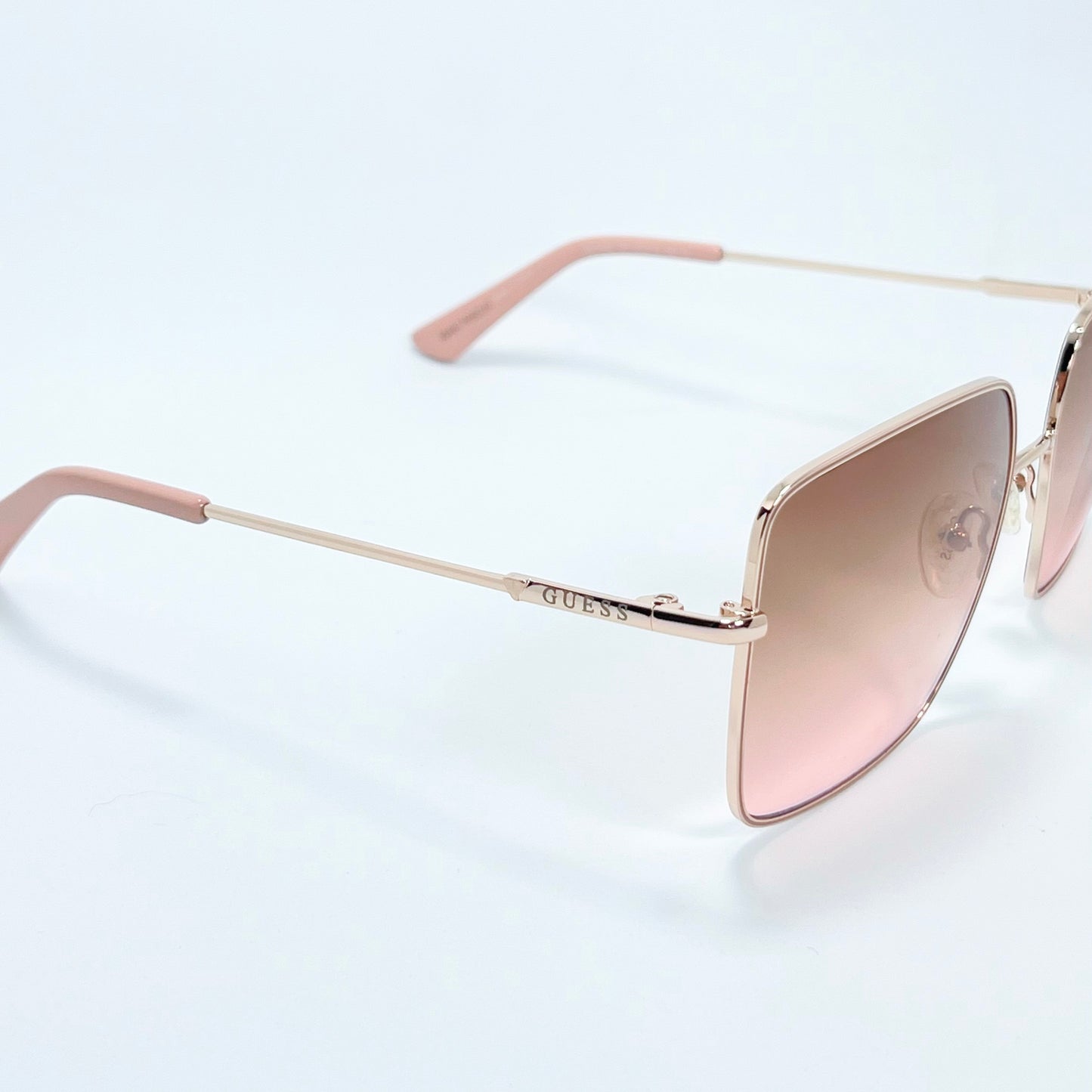 GAFAS DE SOL GUESS PARA MUJER DISEÑO CUADRADO GU7866