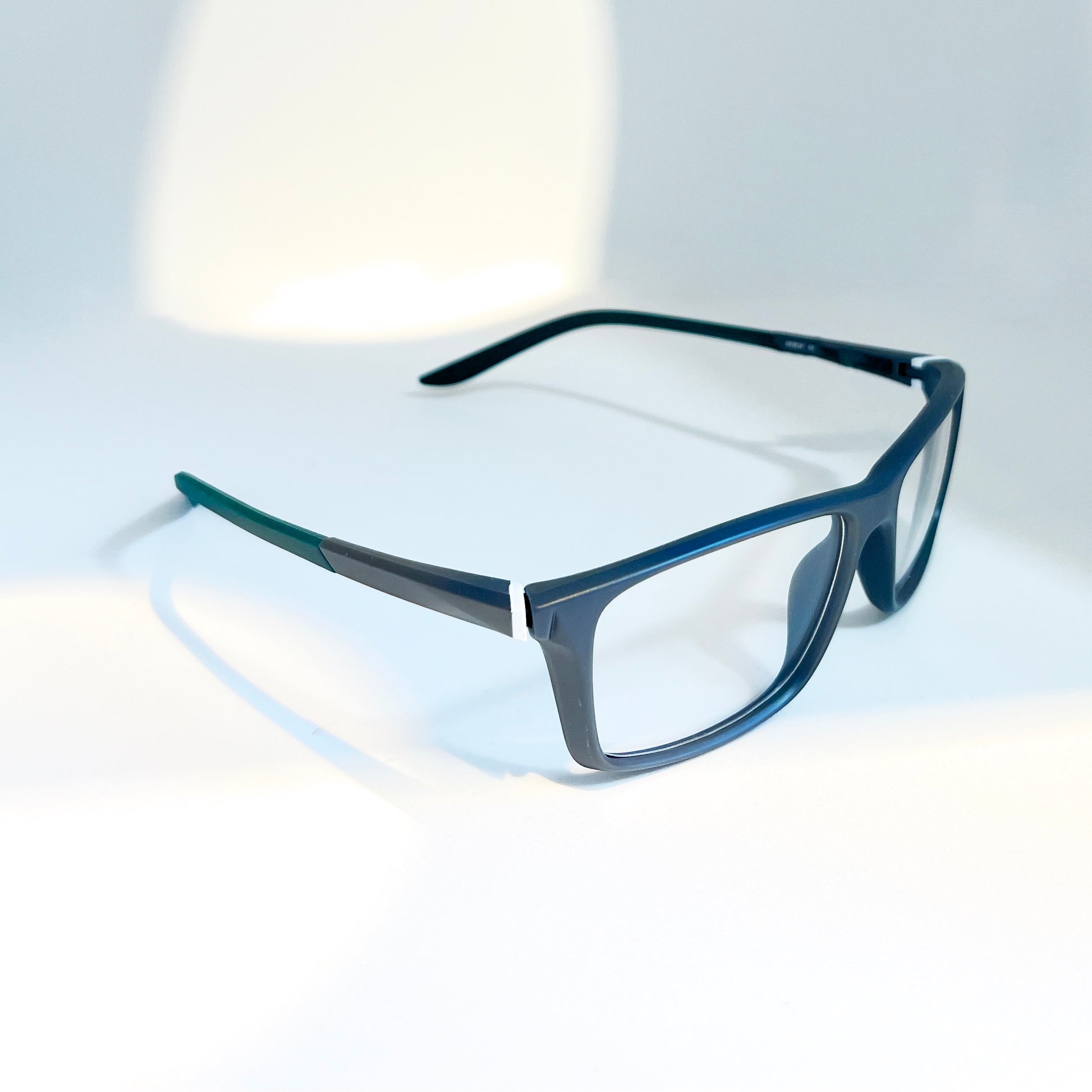 Lentes de Contacto en Colombia Formulados, Tóricos y de Color