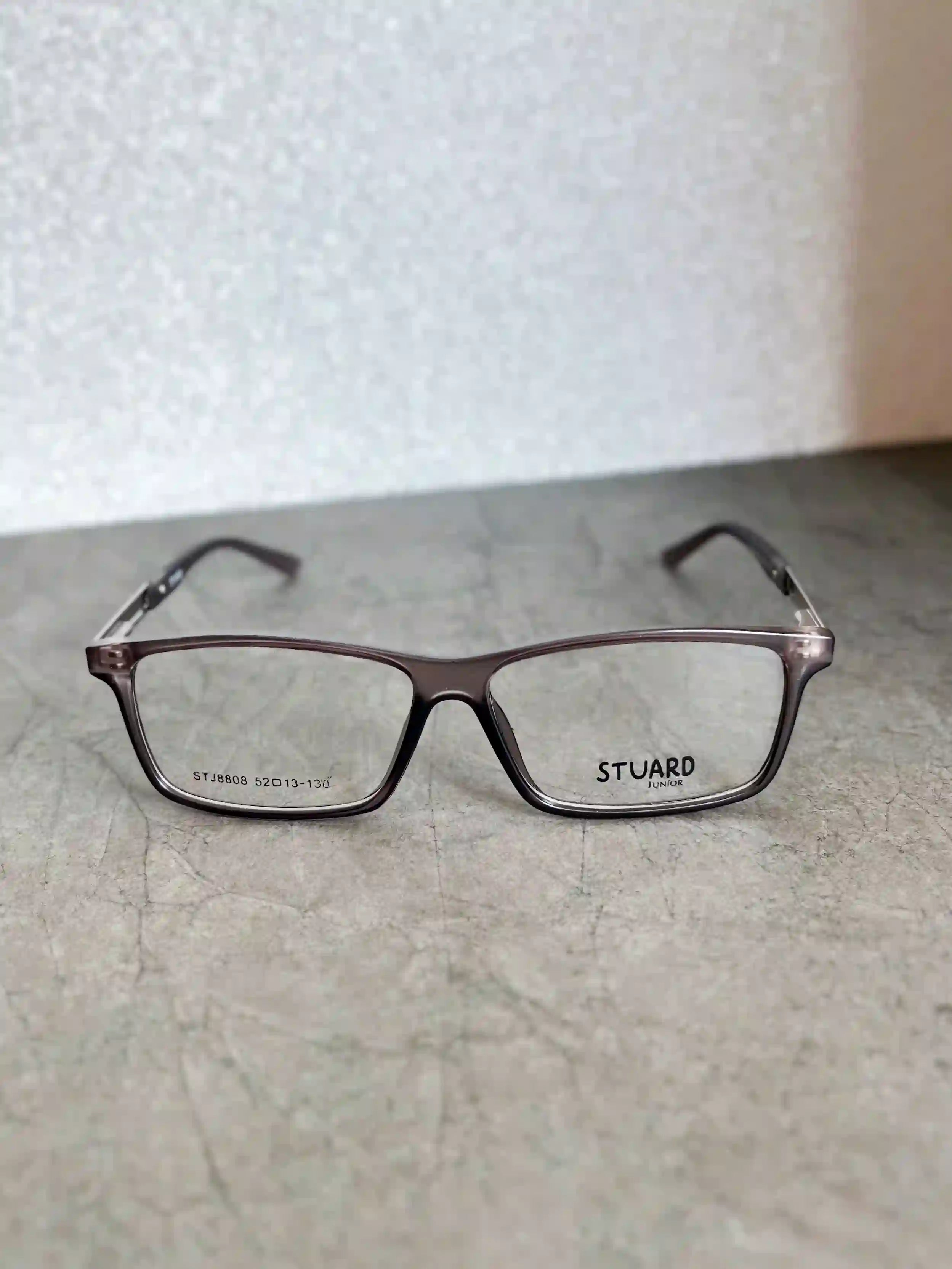 MONTURA RECTANGULAR NIÑO TR90 STJ8808 - Optica Visión Natural
